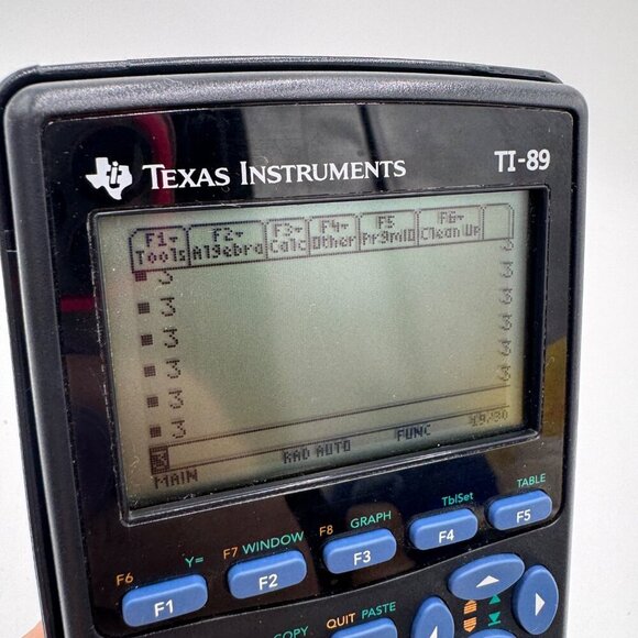 Texas Instruments TI-89 Graphing Calculator working condition - Picture 2 of 11